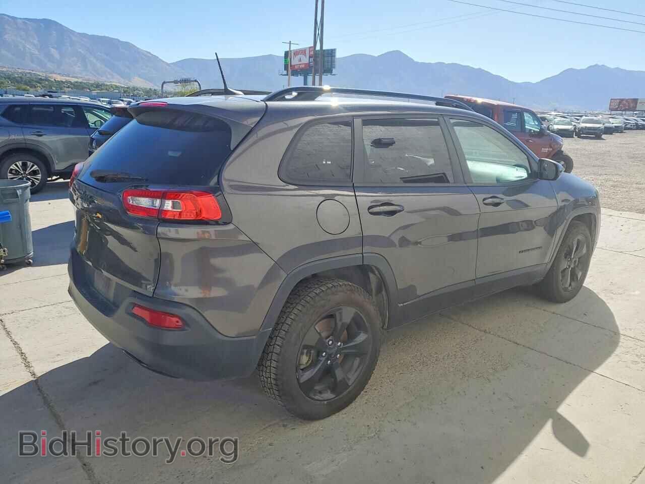 2018 JEEP CHEROKEE - VIN: 1C4PJMCB2JD529783 - Photo 3