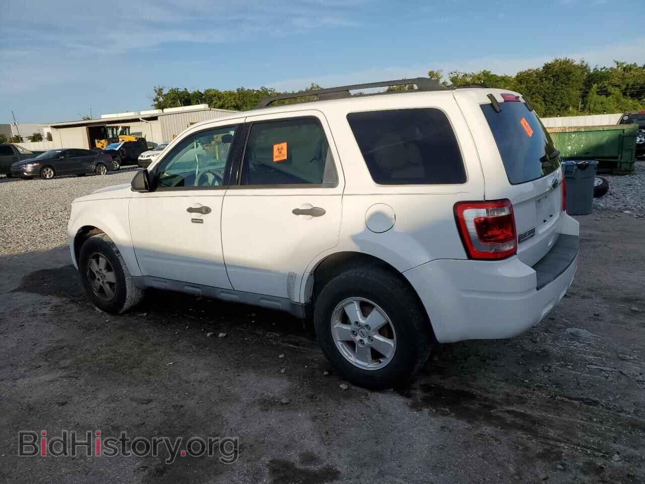 2012 FORD ESCAPE - VIN: 1FMCU0D70CKC69676 - Фото 2