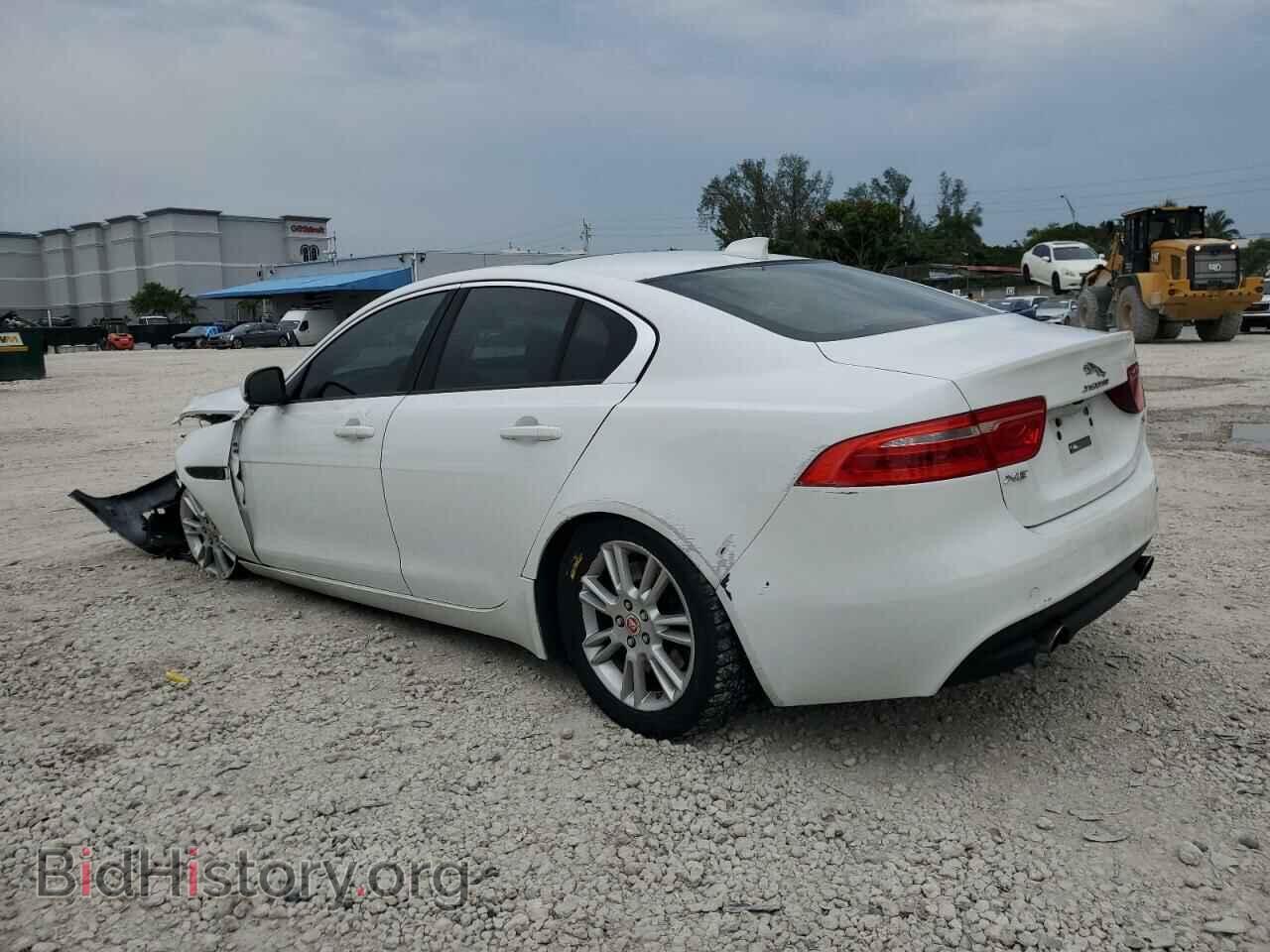 2017 JAGUAR XE - VIN: SAJAD4BG3HA966165 - Фото 2