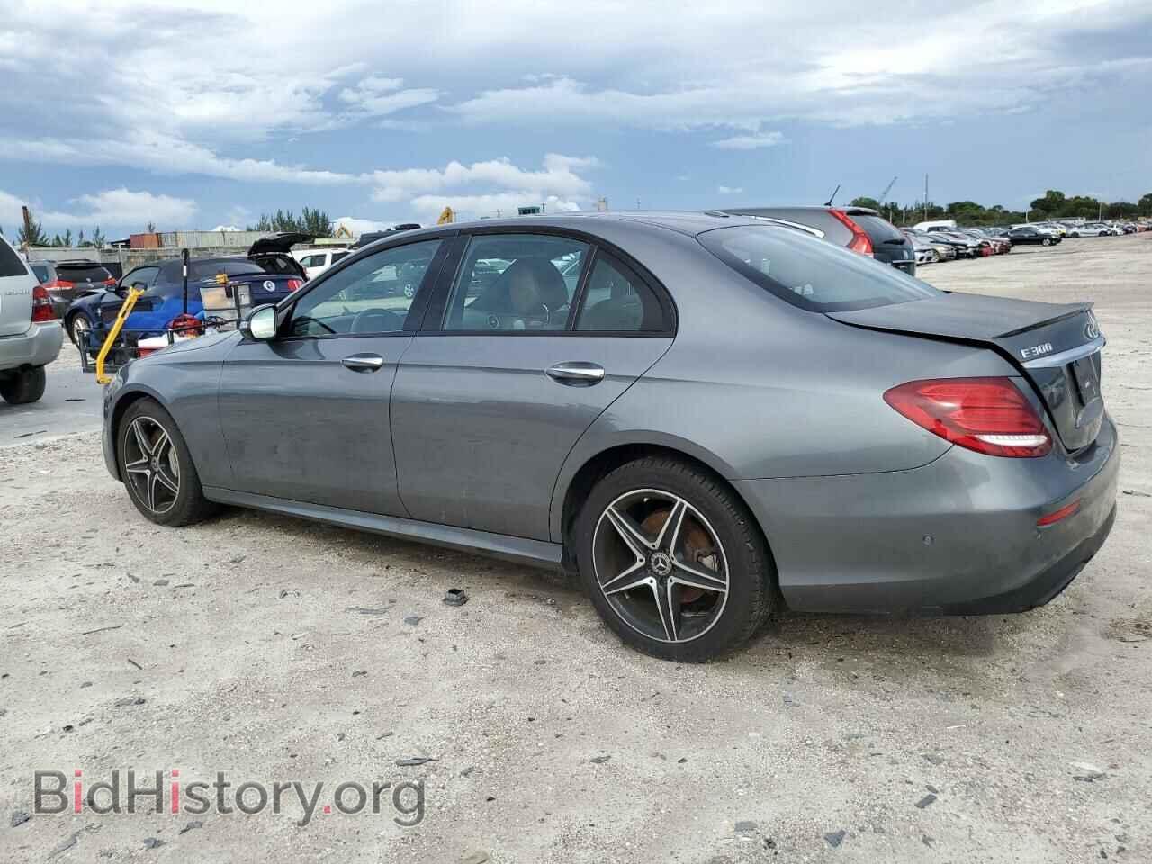 2018 MERCEDES-BENZ E-CLASS - VIN: WDDZF4KB6JA347524 - Фото 2
