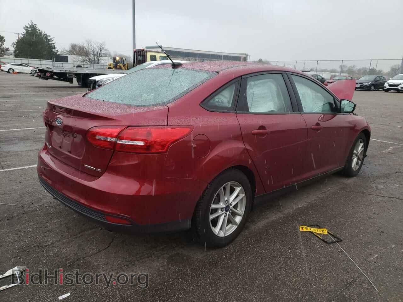 2016 FORD FOCUS - VIN: 1FADP3F2XGL208232 - Фото 3