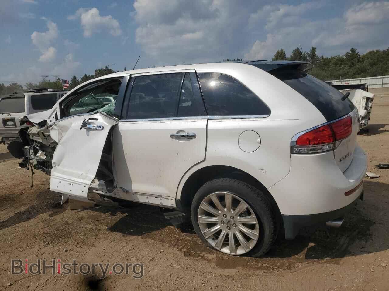 2011 LINCOLN MKX - VIN: 2LMDJ8JK7BBJ26774 - Фото 2
