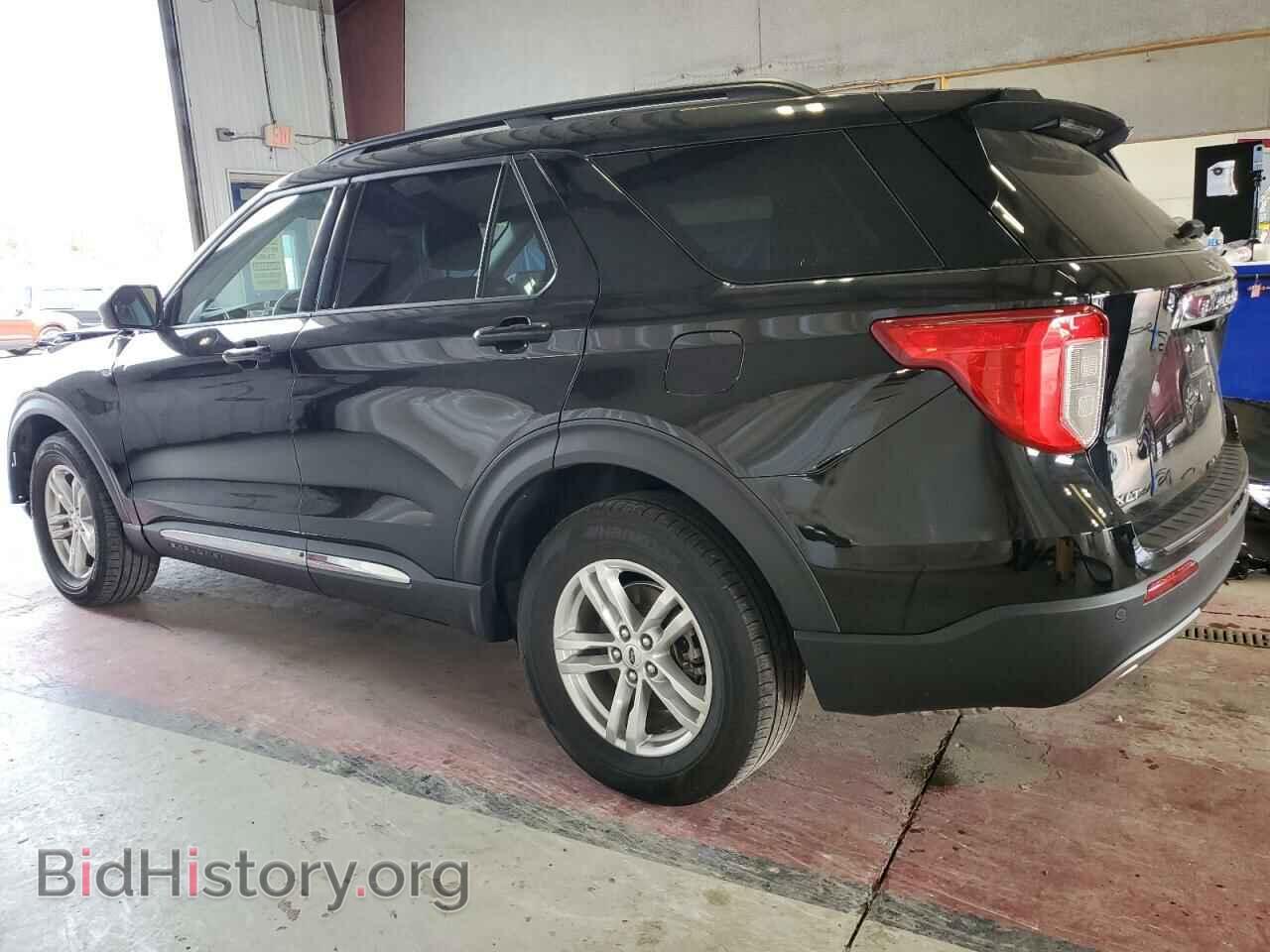 2022 FORD EXPLORER - VIN: 1FMSK8DH2NGB60523 - Photo 2