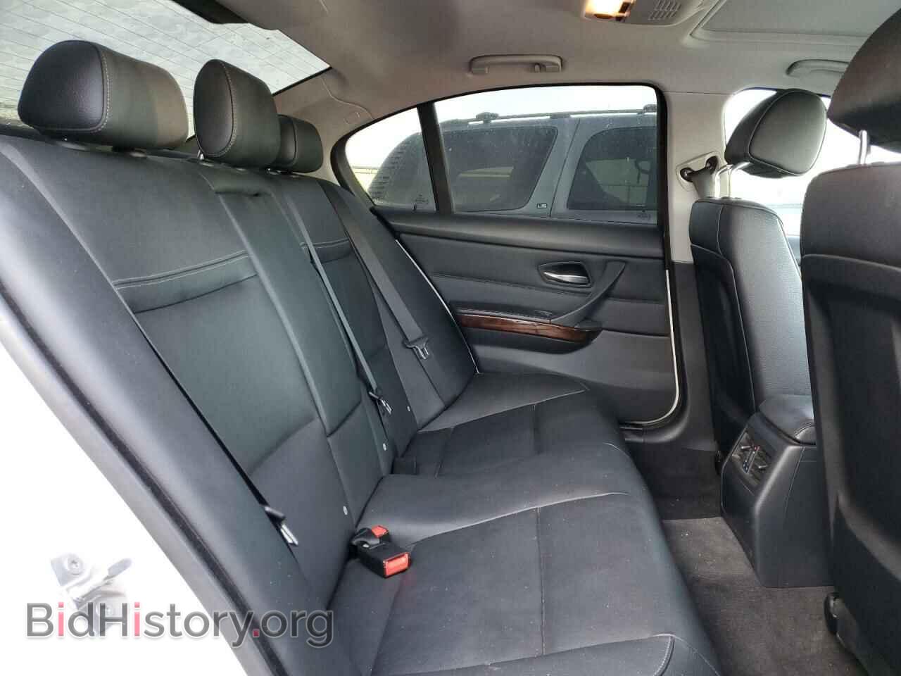 2010 BMW 3 SERIES - VIN: WBAPH5C55AA439070 - Фото 10