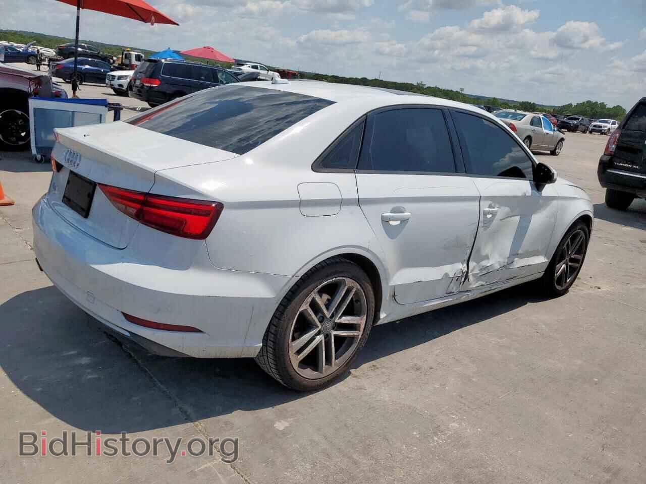 2017 AUDI A3 - VIN: WAUAUGFF3H1071368 - Фото 3