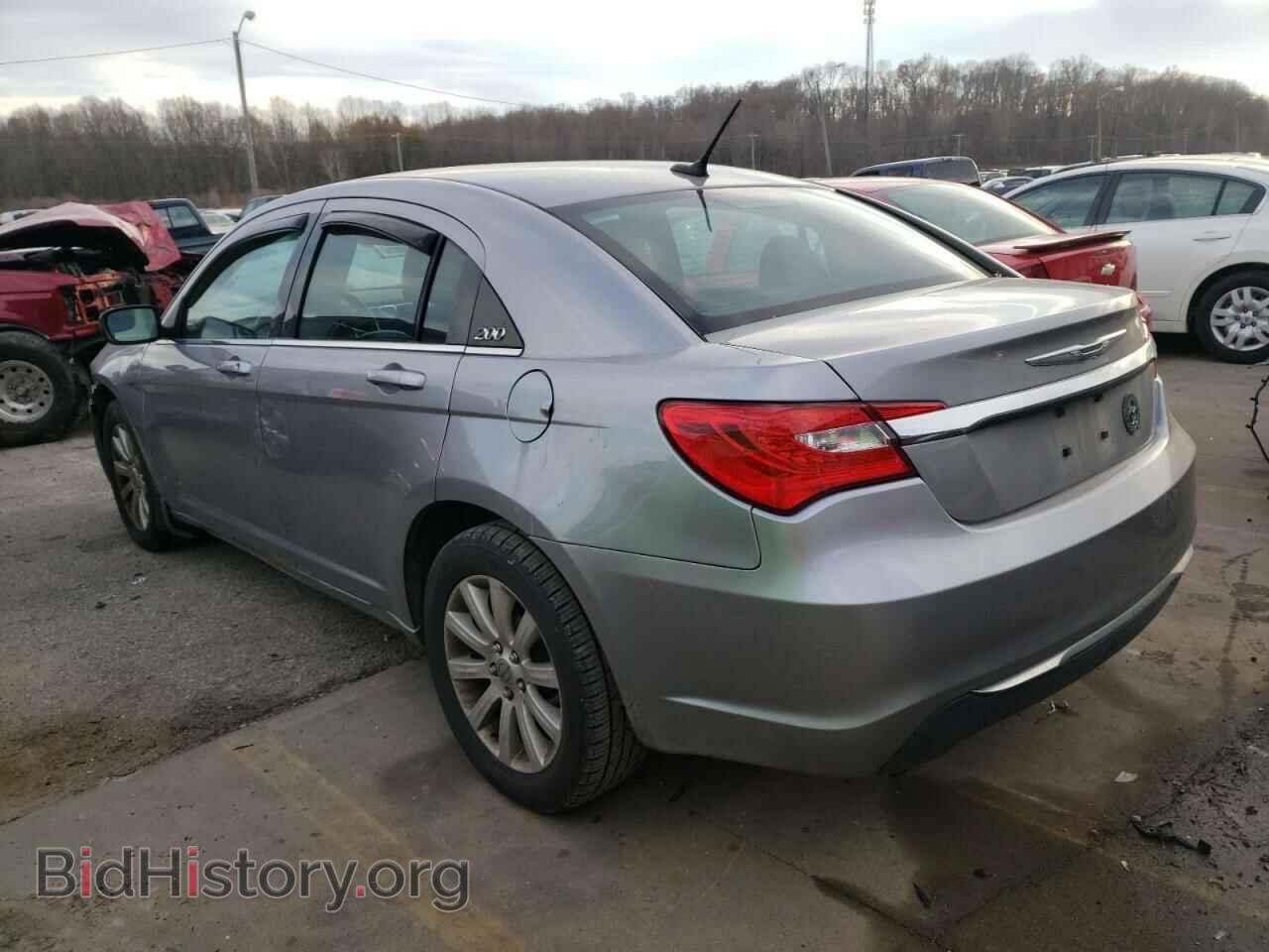 2013 CHRYSLER 200 - VIN: 1C3CCBBB6DN723007 - Фото 2