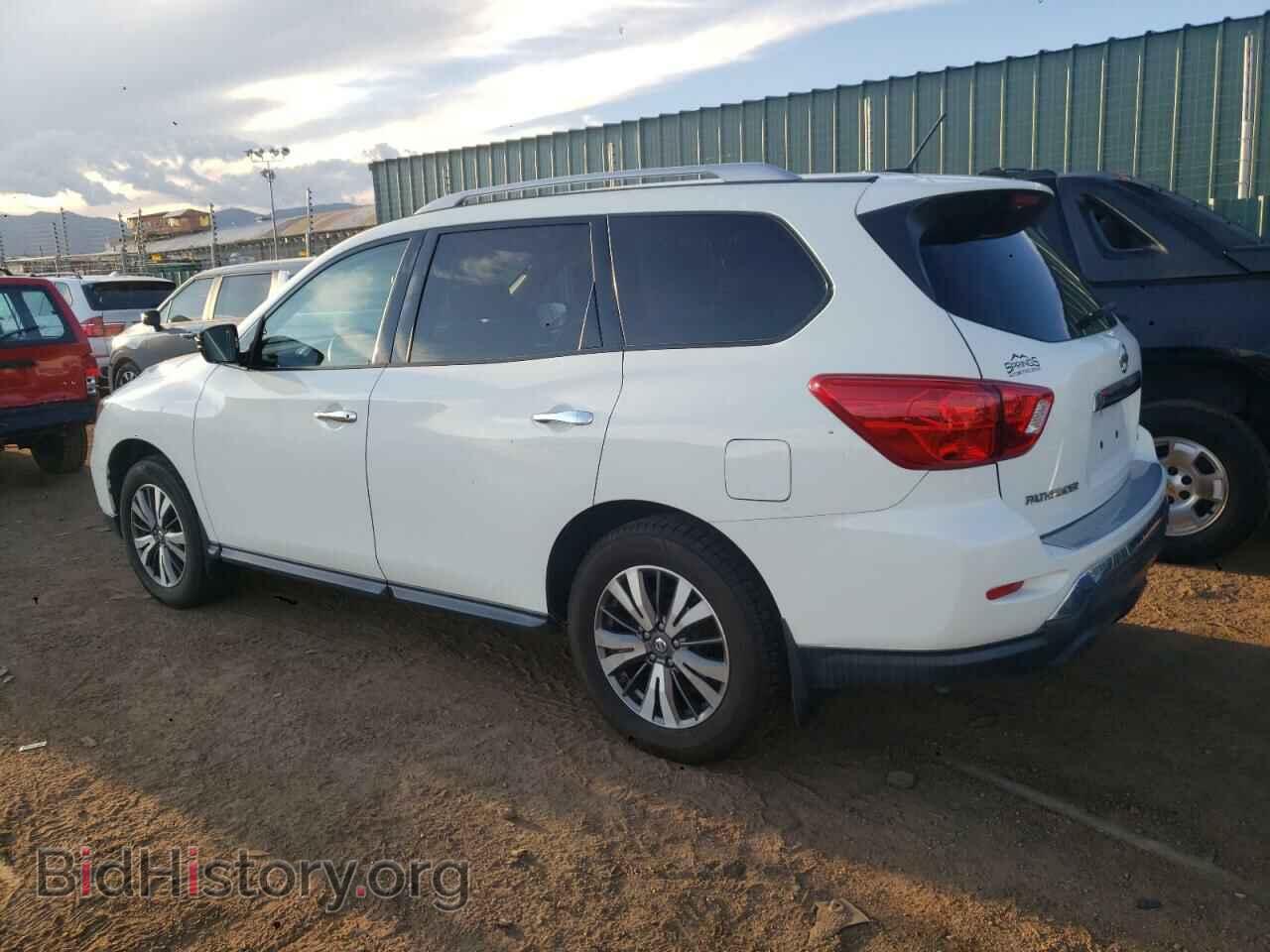2017 NISSAN PATHFINDER - VIN: 5N1DR2MM2HC667657 - Фото 2
