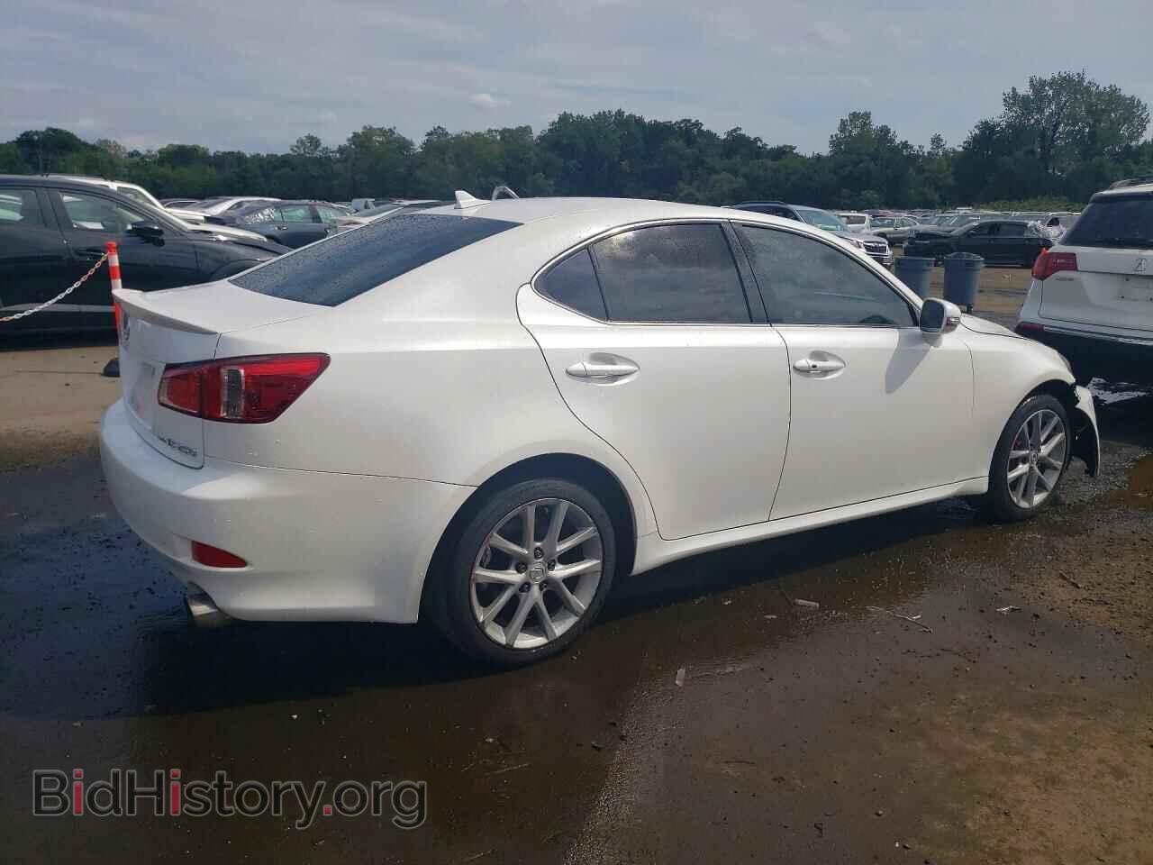 2011 LEXUS IS - VIN: JTHCF5C27B5046743 - Photo 3