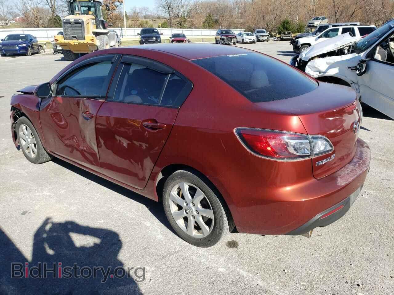 2011 MAZDA 3 - VIN: JM1BL1VF2B1377493 - Фото 2