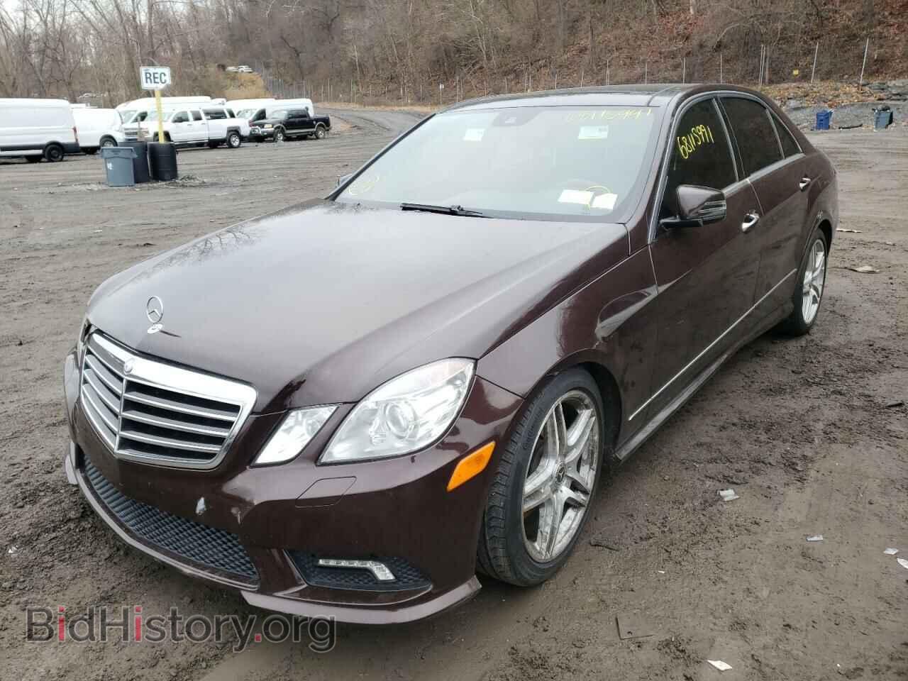 2011 MERCEDES-BENZ E-CLASS - VIN: WDDHF8HB9BA467541 - Фото 2