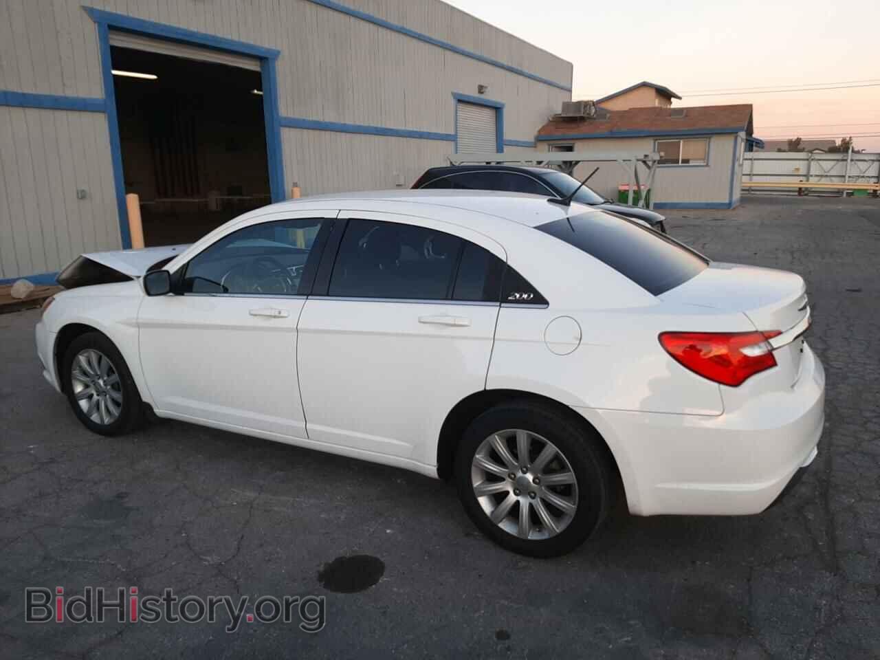 2012 CHRYSLER 200 - VIN: 1C3CCBBB7CN267341 - Фото 2