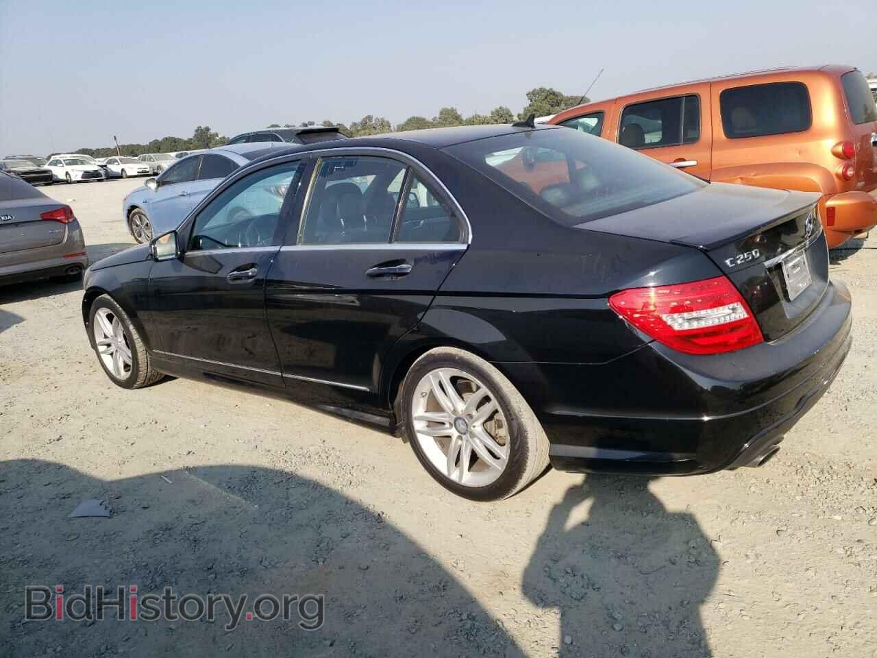 2014 MERCEDES-BENZ C-CLASS - VIN: WDDGF4HB2ER307012 - Фото 2