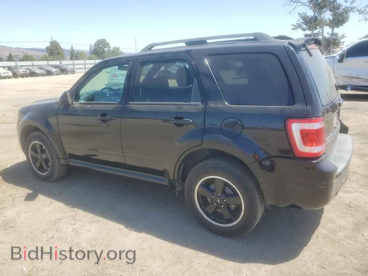 2010 FORD ESCAPE - VIN: 1FMCU9D73AKD47403 - Photo 2