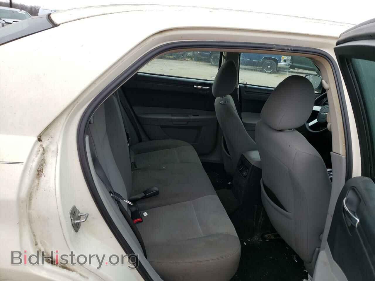 2007 CHRYSLER 300 - VIN: 2C3KA43R97H813225 - Фото 6