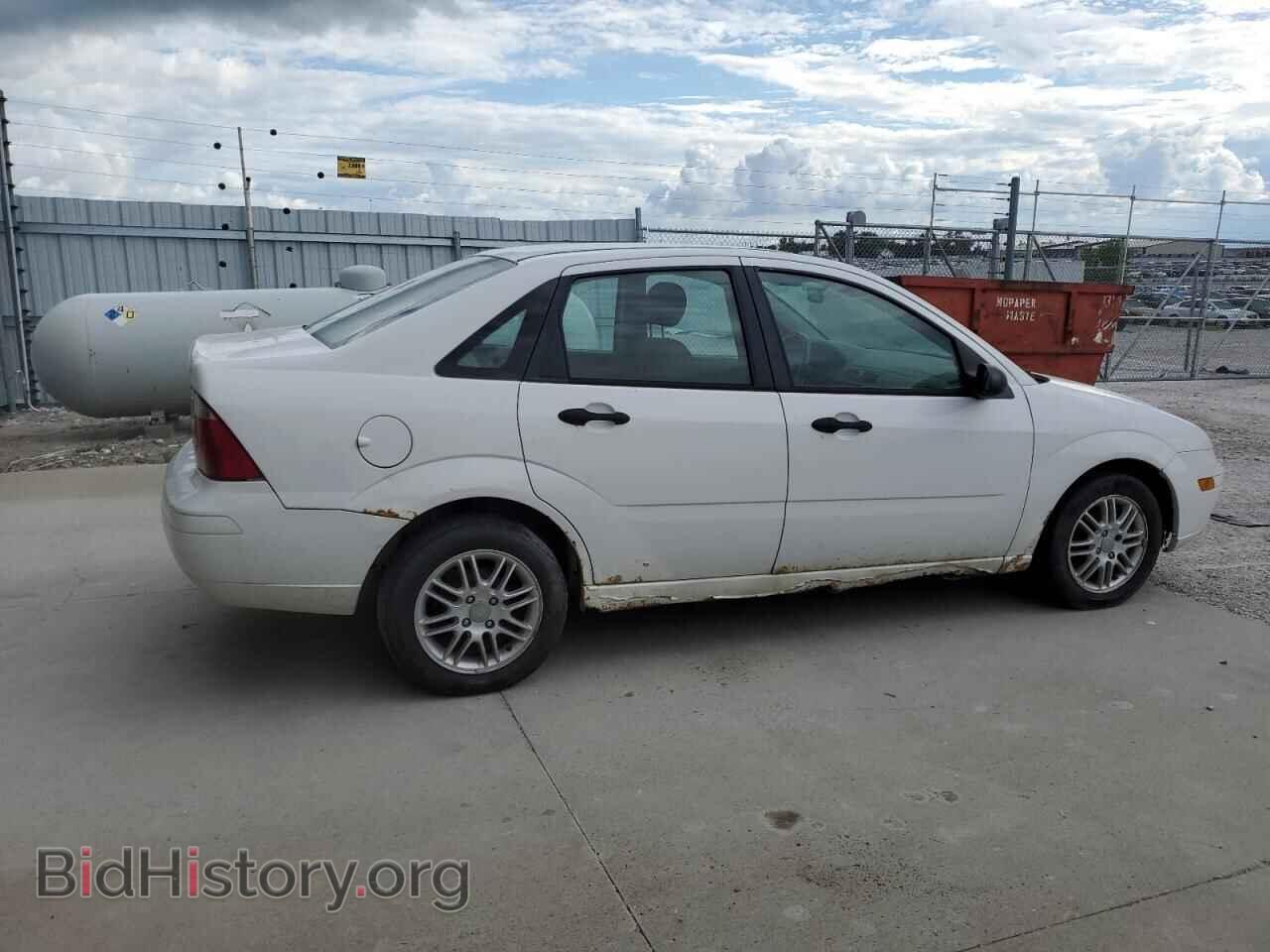 2005 FORD FOCUS - VIN: 1FAFP34N45W214755 - Фото 3