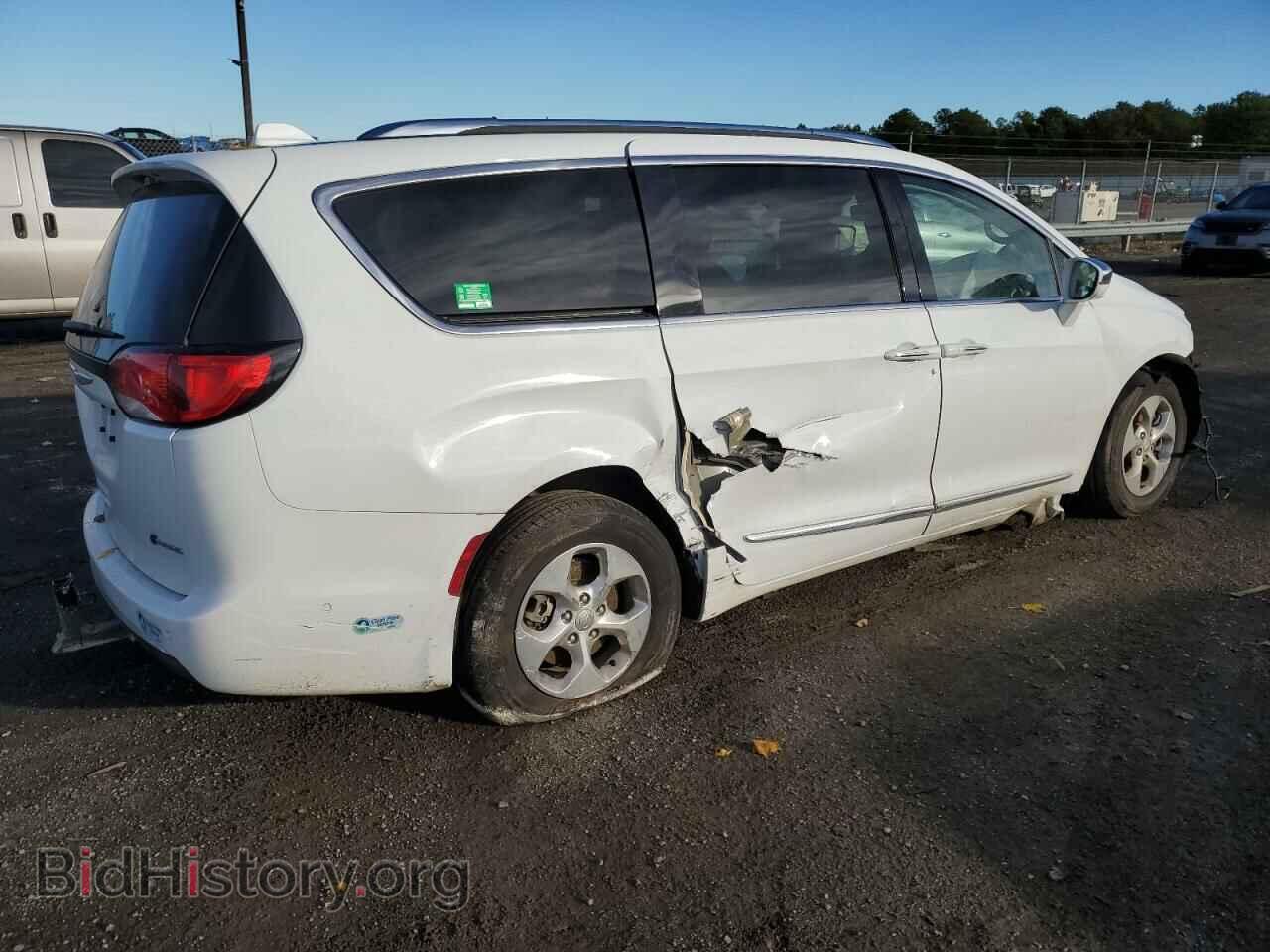 2018 CHRYSLER PACIFICA - VIN: 2C4RC1N71JR358547 - Photo 3
