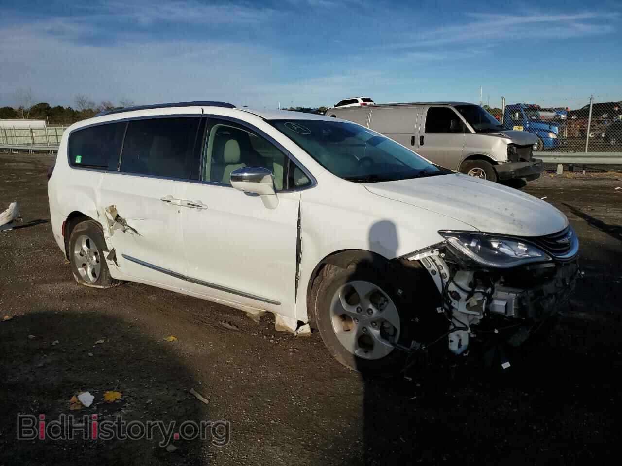 2018 CHRYSLER PACIFICA - VIN: 2C4RC1N71JR358547 - Photo 4
