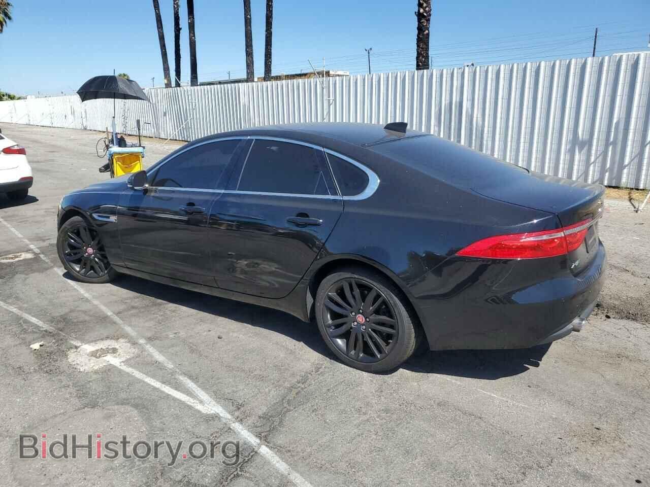 2016 JAGUAR XF - VIN: SAJBE4BV3GCY06161 - Фото 2