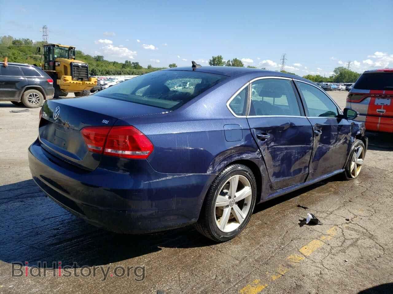 2012 VOLKSWAGEN PASSAT - VIN: 1VWBP7A33CC088452 - Фото 3