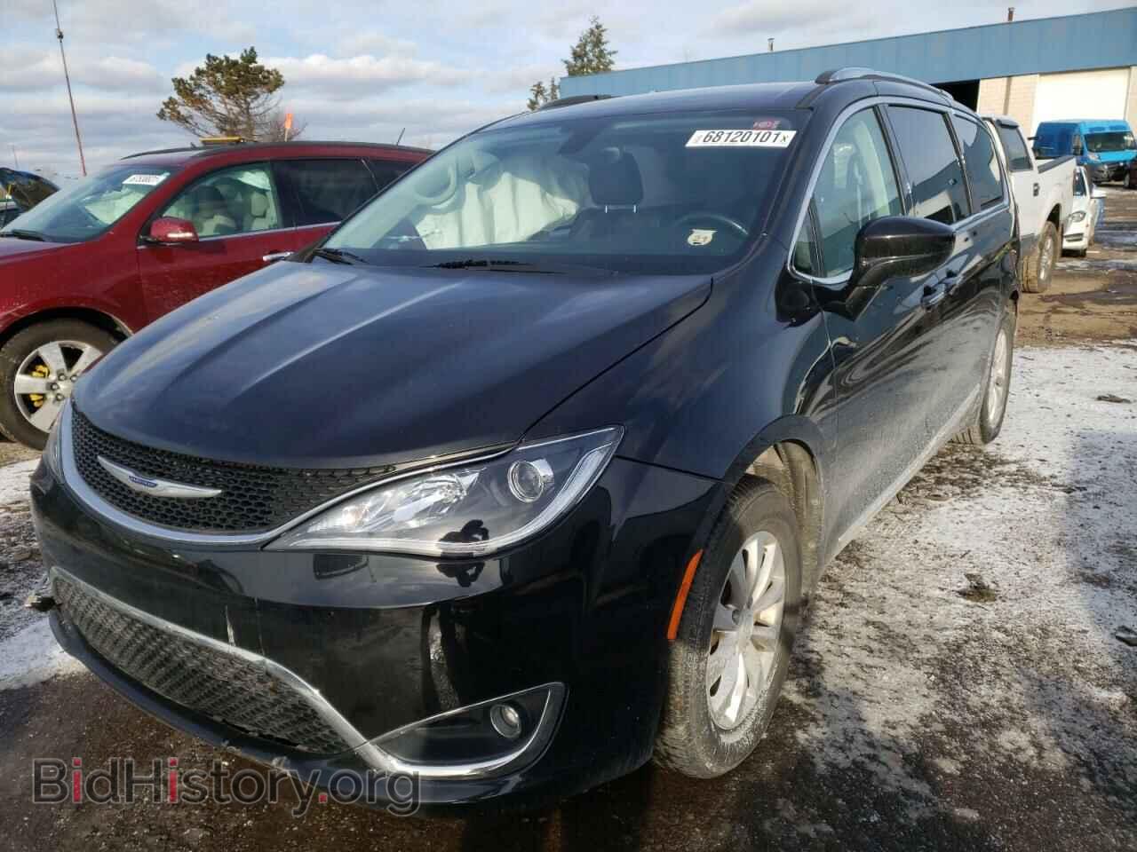 2019 CHRYSLER PACIFICA - VIN: 2C4RC1BG2KR588054 - Фото 2