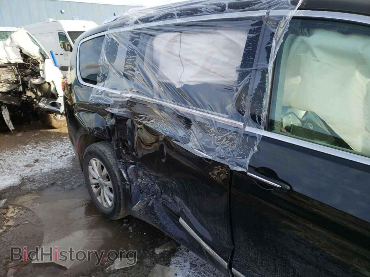 2019 CHRYSLER PACIFICA - VIN: 2C4RC1BG2KR588054 - Фото 9