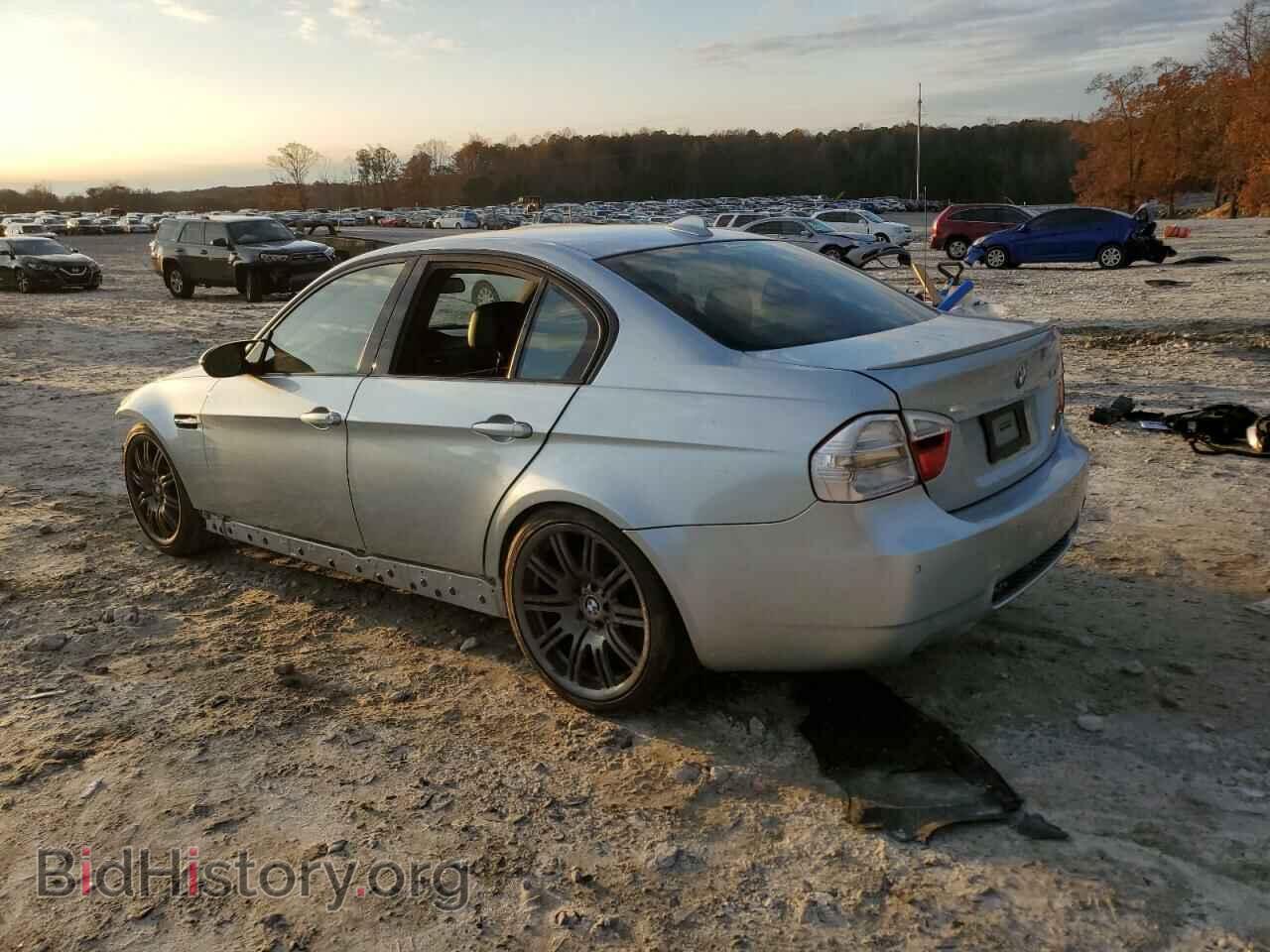 2011 BMW M3 - VIN: WBSPM9C53BE699010 - Фото 2