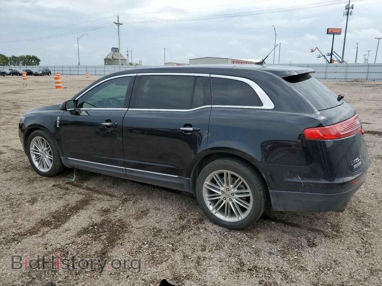 2013 LINCOLN MKT - VIN: 2LMHJ5AT1DBL56709 - Photo 2