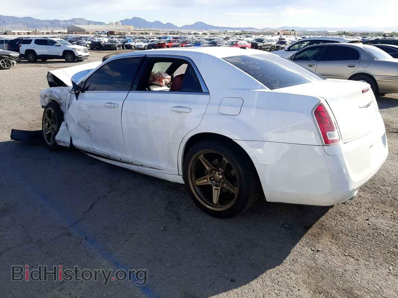2012 CHRYSLER 300 - VIN: 2C3CCADT3CH234619 - Фото 2