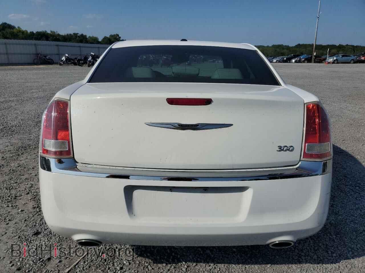 2013 CHRYSLER 300 - VIN: 2C3CCAAG3DH735440 - Фото 6