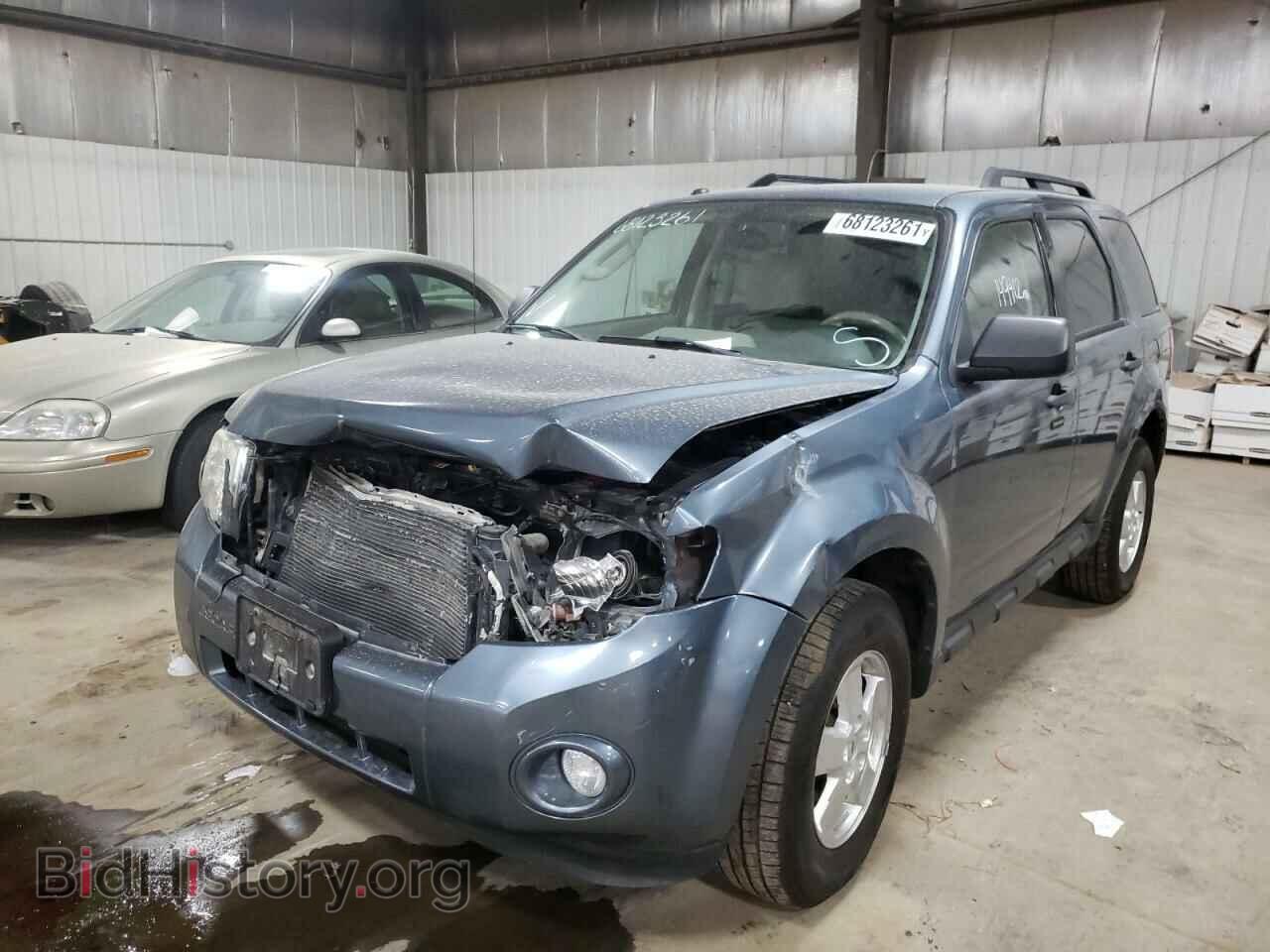 2011 FORD ESCAPE - VIN: 1FMCU9D78BKA51245 - Фото 2