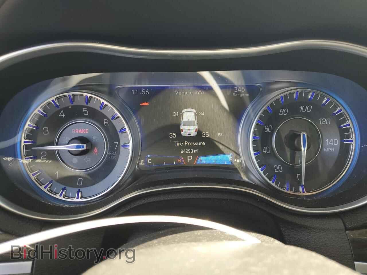 2016 CHRYSLER 300 - VIN: 2C3CCAAGXGH243282 - Фото 9