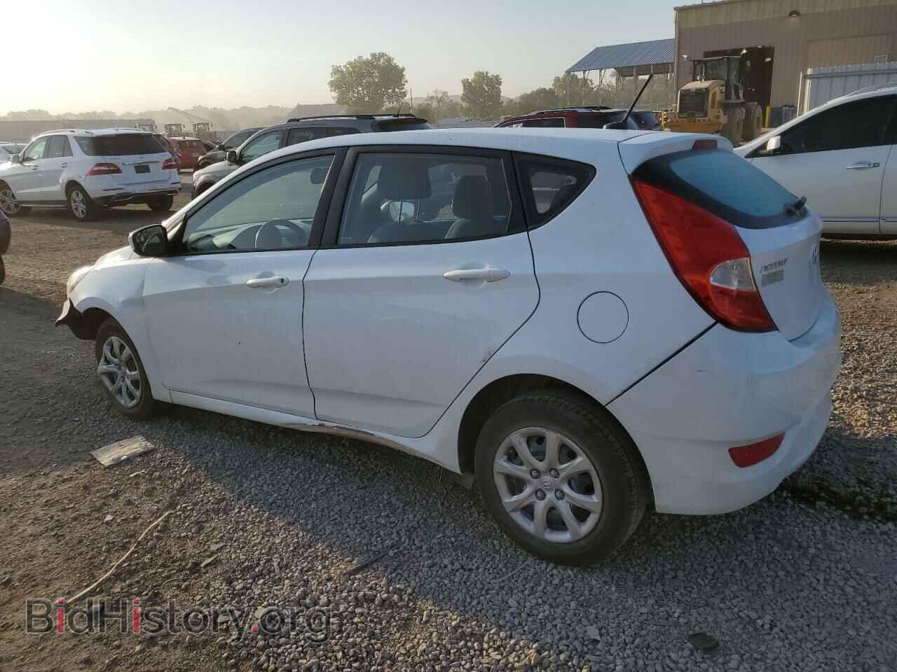 2014 HYUNDAI ACCENT - VIN: KMHCT5AE5EU173682 - Фото 2