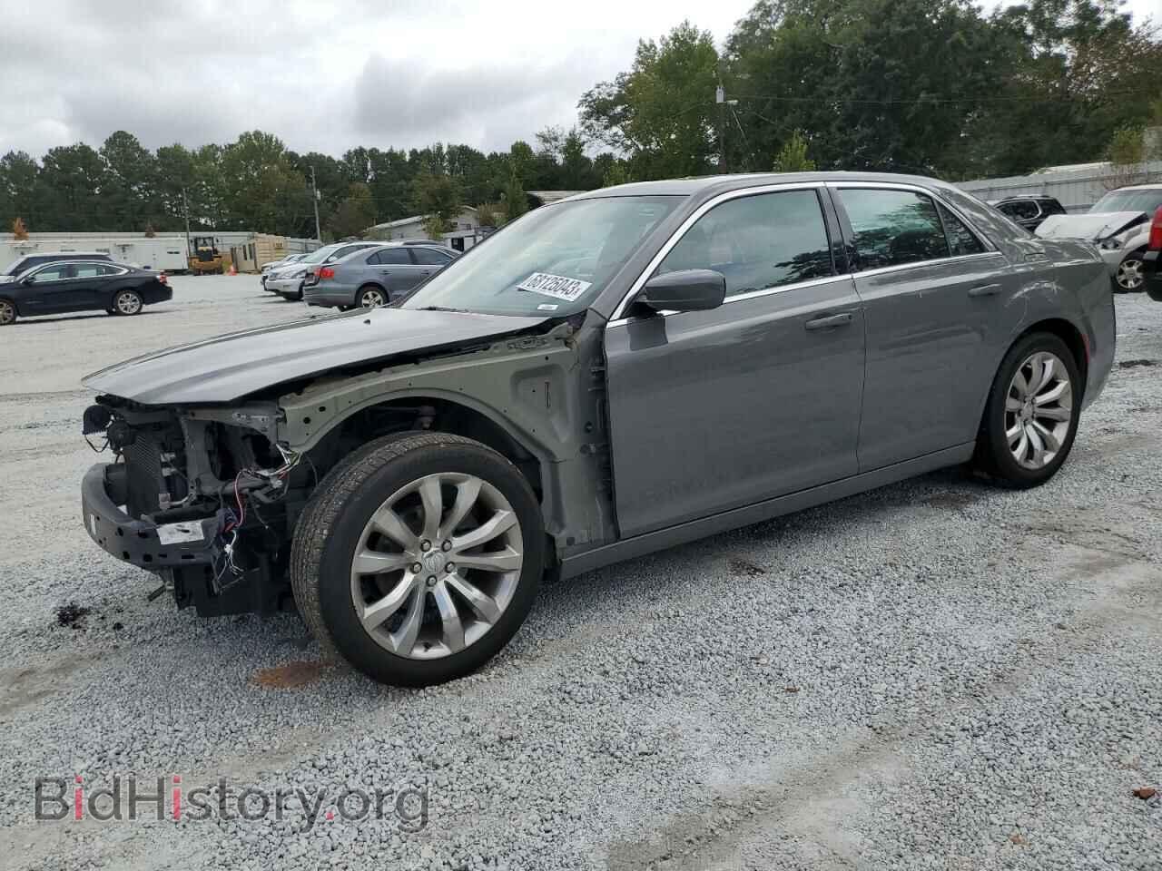 Фотография 2C3CCAAG2HH646982 - CHRYSLER 300 2017