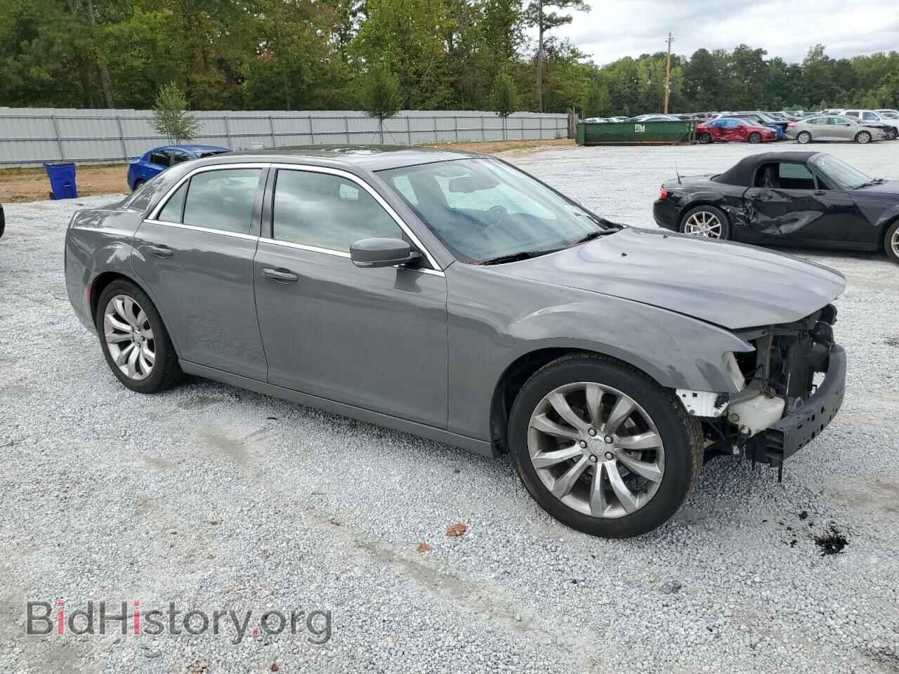 2017 CHRYSLER 300 - VIN: 2C3CCAAG2HH646982 - Фото 4