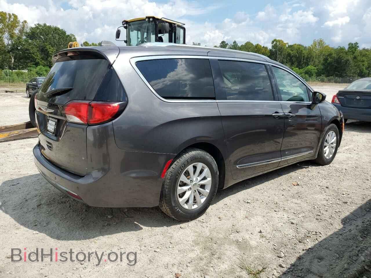 2019 CHRYSLER PACIFICA - VIN: 2C4RC1BG8KR626760 - Фото 3