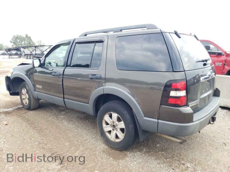 2006 Ford EXPLORER (VIN 1FMEU73E26UA82546) — photo 2 of 13