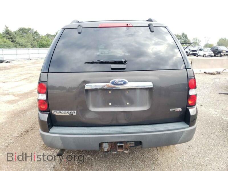 2006 Ford EXPLORER (VIN 1FMEU73E26UA82546) — photo 6 of 13