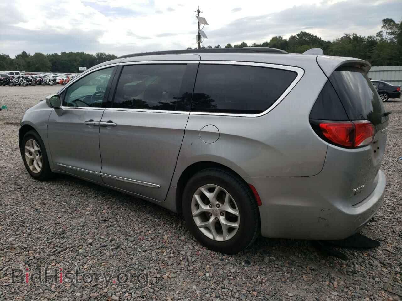 2017 CHRYSLER PACIFICA - VIN: 2C4RC1BG7HR704731 - Photo 2