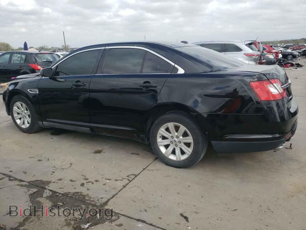 2011 FORD TAURUS - VIN: 1FAHP2DW8BG139172 - Фото 2