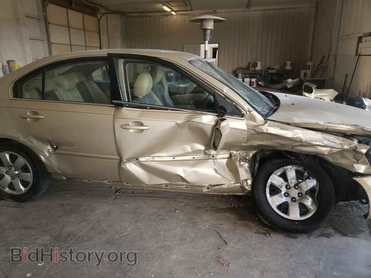 2007 KIA OPTIMA - VIN: KNAGE123775119963 - Фото 9