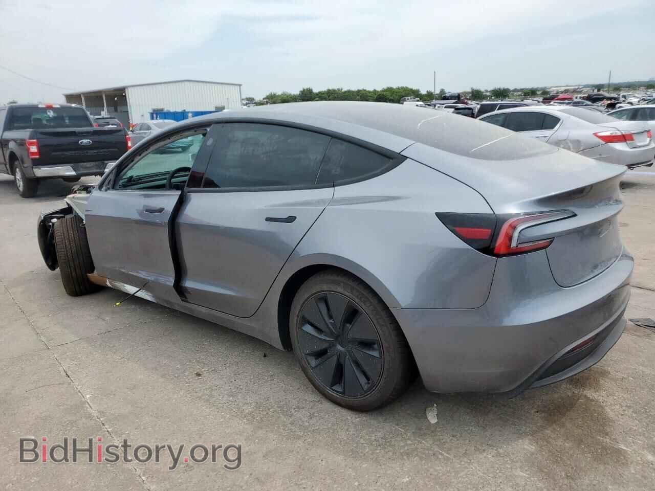 2025 TESLA MODEL 3 - VIN: 5YJ3E1EB7SF929556 - Photo 2
