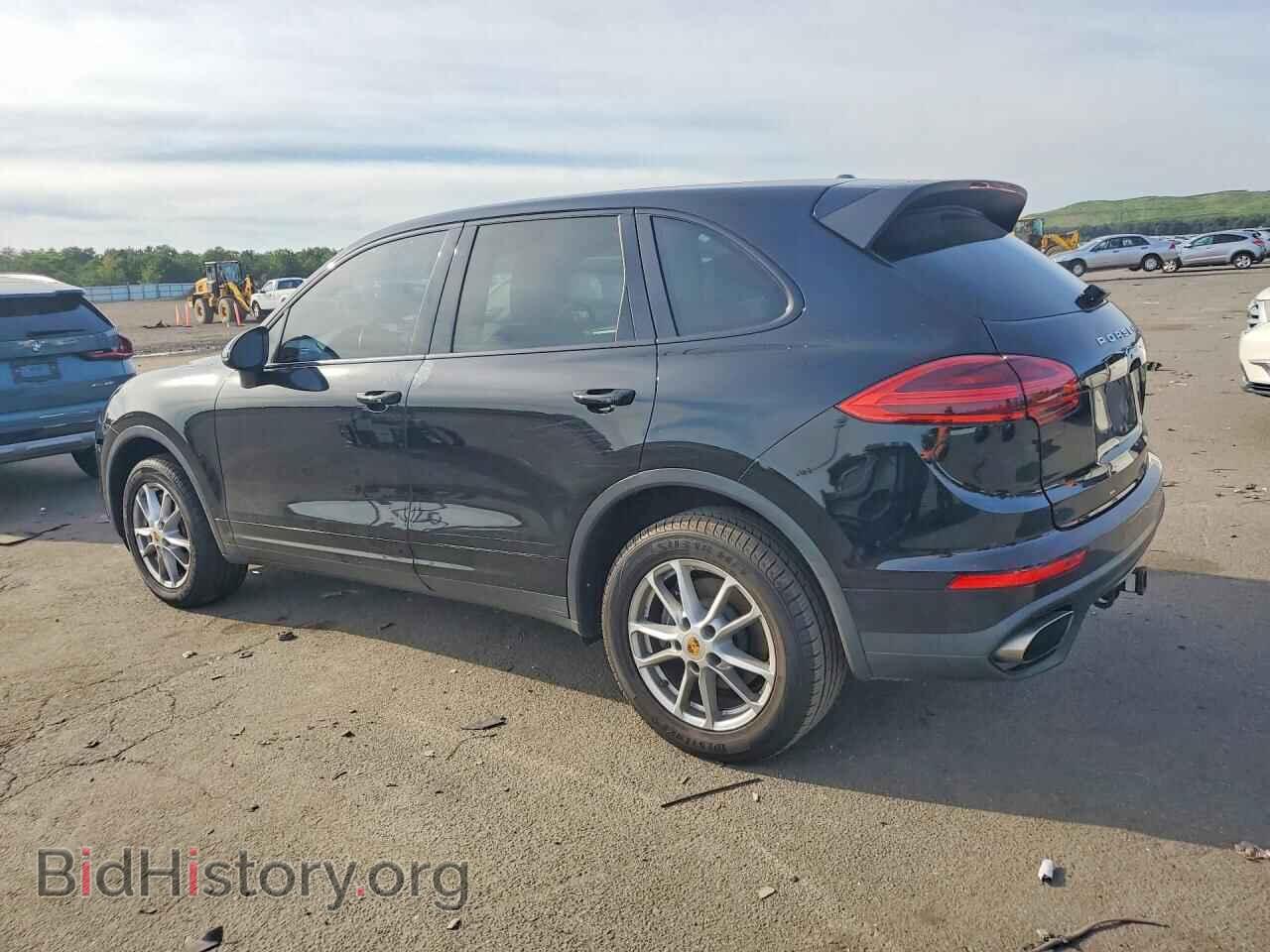 2016 PORSCHE CAYENNE - VIN: WP1AA2A26GKA11854 - Photo 2