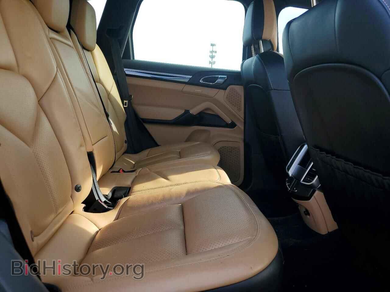 2016 PORSCHE CAYENNE - VIN: WP1AA2A26GKA11854 - Photo 11