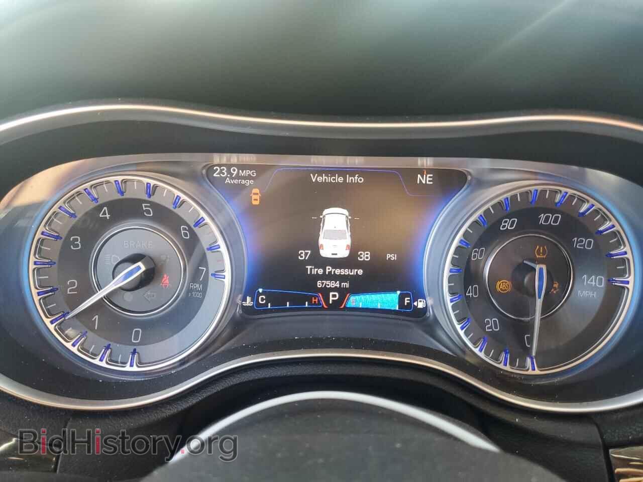 2015 CHRYSLER 300 - VIN: 2C3CCARGXFH782052 - Фото 9