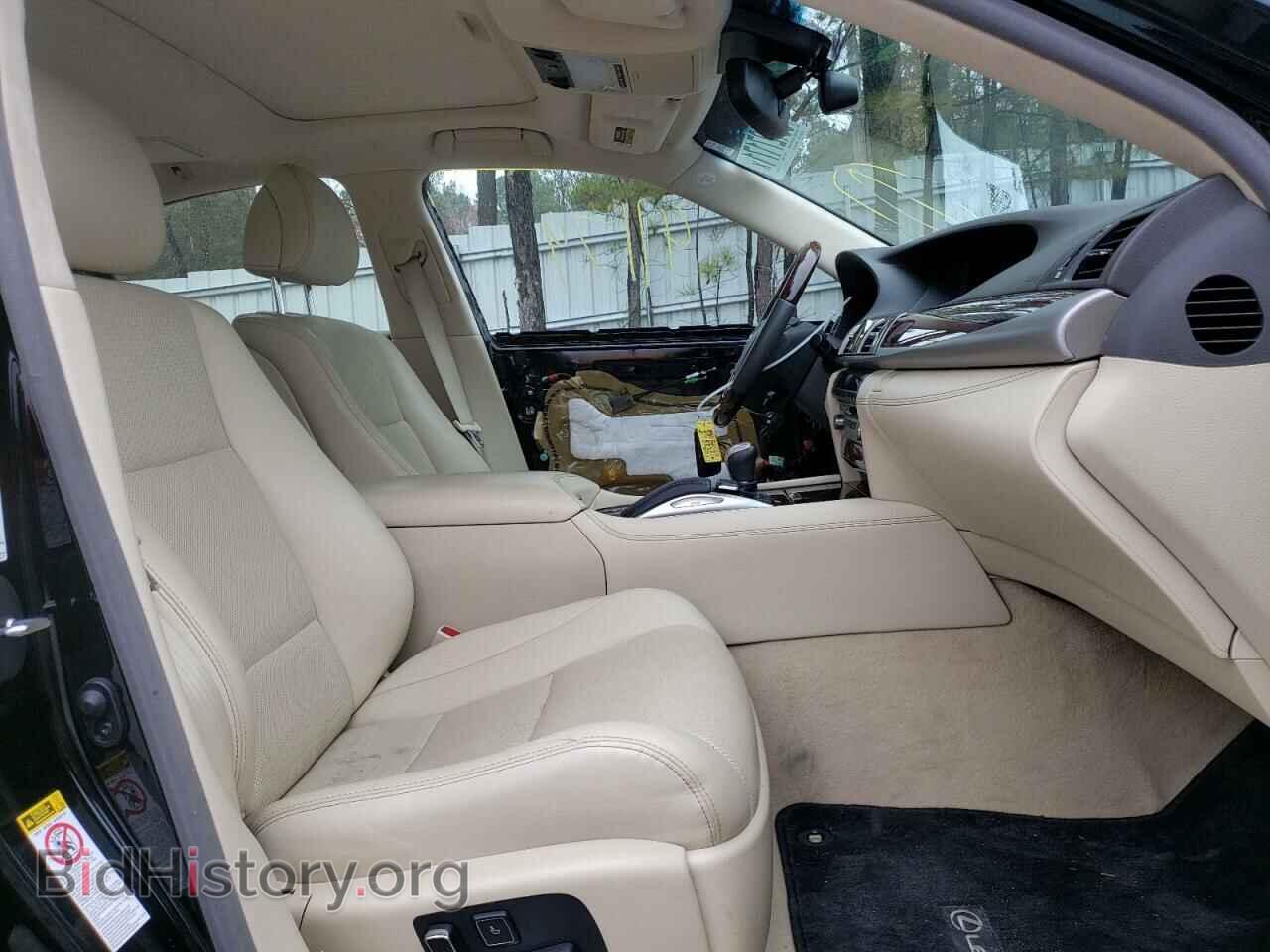 2016 LEXUS LS460 - VIN: JTHBL5EFXG5142393 - Photo 5