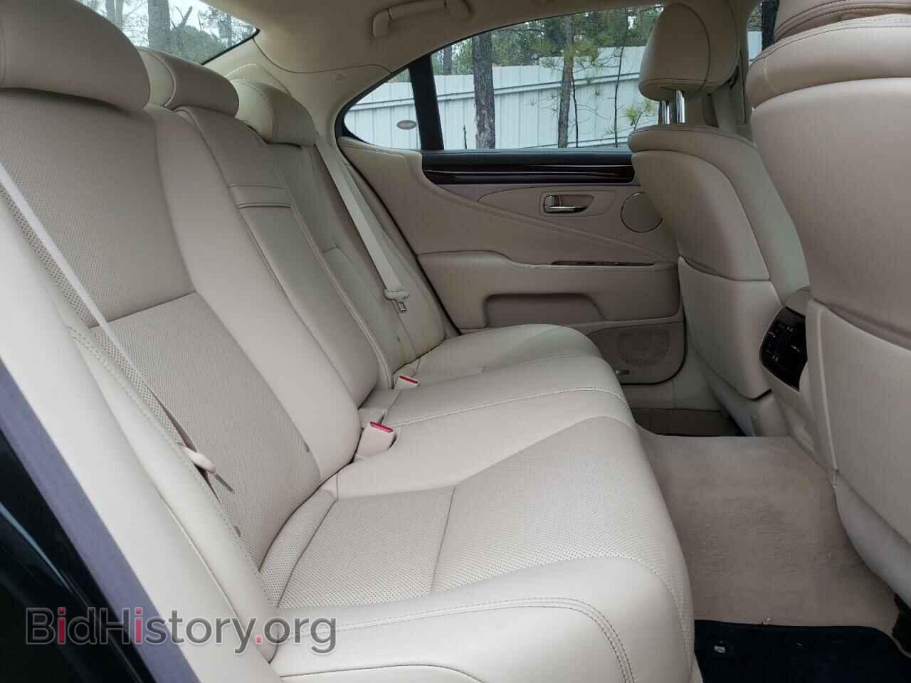 2016 LEXUS LS460 - VIN: JTHBL5EFXG5142393 - Photo 6
