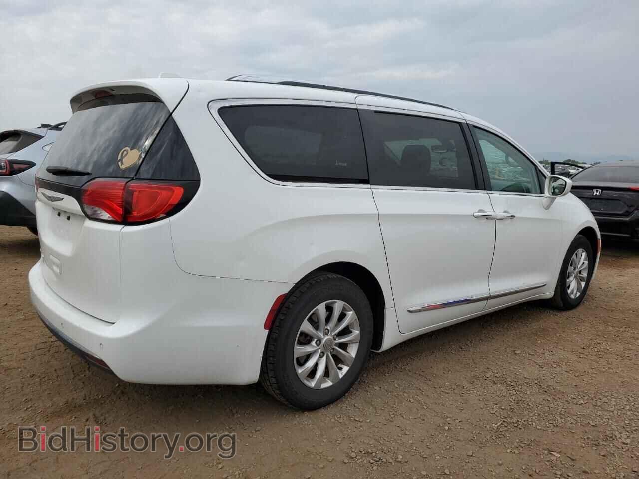 2018 CHRYSLER PACIFICA - VIN: 2C4RC1BGXJR119633 - Фото 3