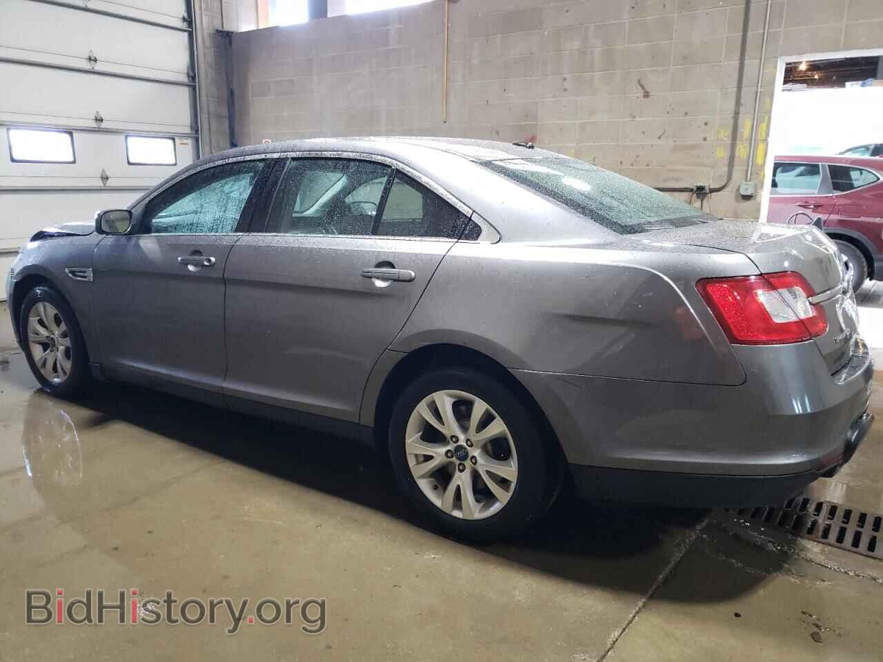 2011 FORD TAURUS - VIN: 1FAHP2EW8BG157413 - Фото 2