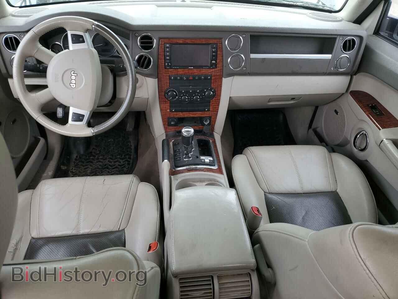 2010 JEEP COMMANDER - VIN: 1J4RG5GT4AC129014 - Photo 8