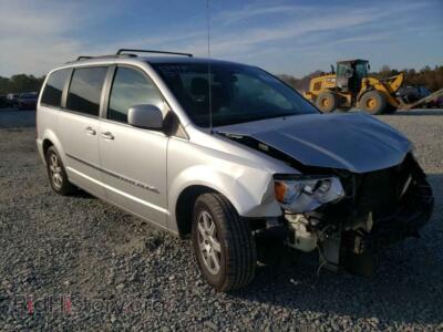 2011 Chrysler MINIVAN Town & COU, silver — VIN 2A4RR5DG3BR783156, Copart